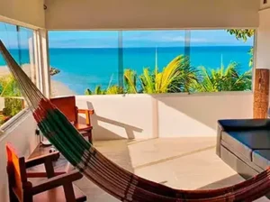 1200-003-Casa-Maya-Hostal-Hotel-Playa-El-Yaque-Isla-Margarita-Venezuela-es-habitacion201-387x290