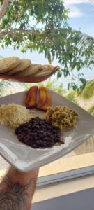 Casa-maya-playa-el-yaque-comidas-Pabellón-margariteño