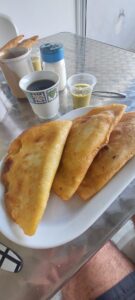 Casa-maya-playa-el-yaque-comidas-empanadas