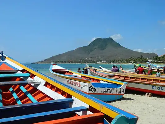 1511-014-Isla-Margarita-Venezuela-pescadores-01-633x400